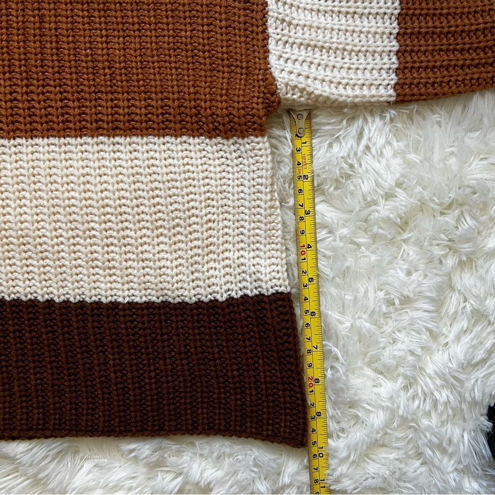 Moon & Madison Cream and Brown Knit Crop Sweater - Picture 6 of 6